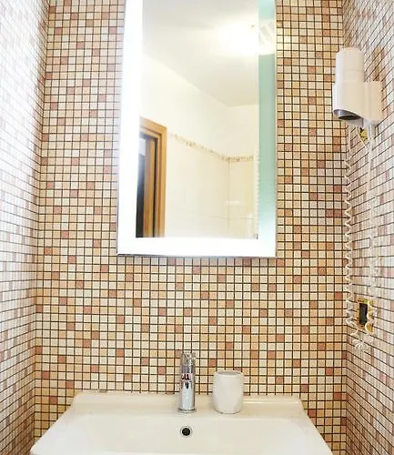 Alojamento de Acomodação e Pequeno-almoço Stephany 3*